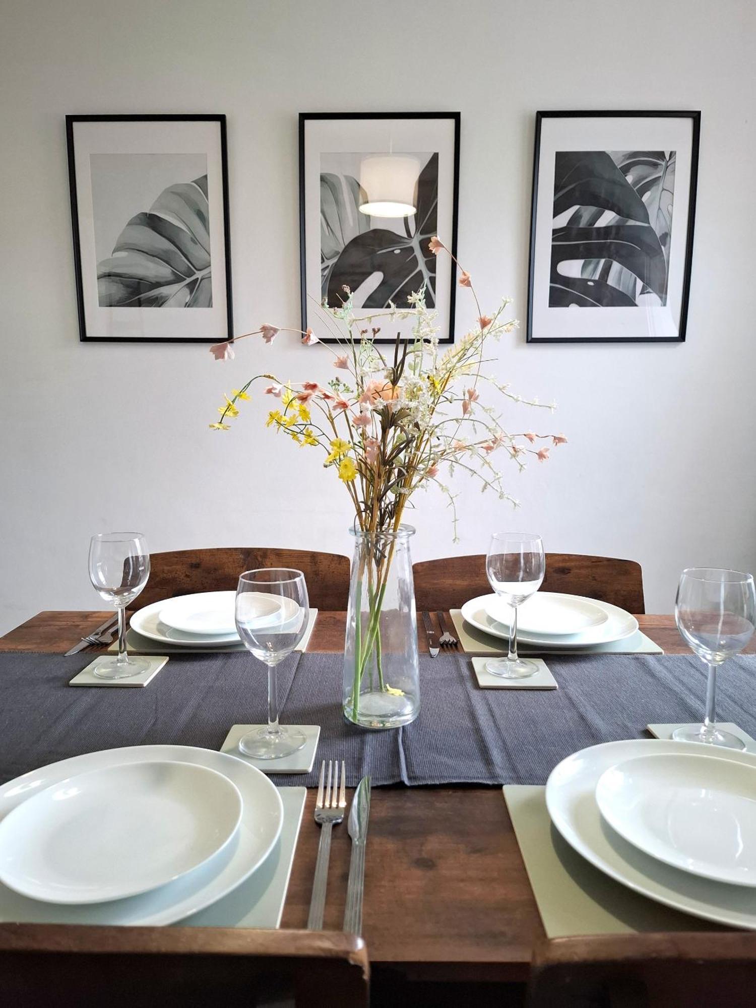 Modern Bright 3 Bedroom House Burton  ภายนอก รูปภาพ